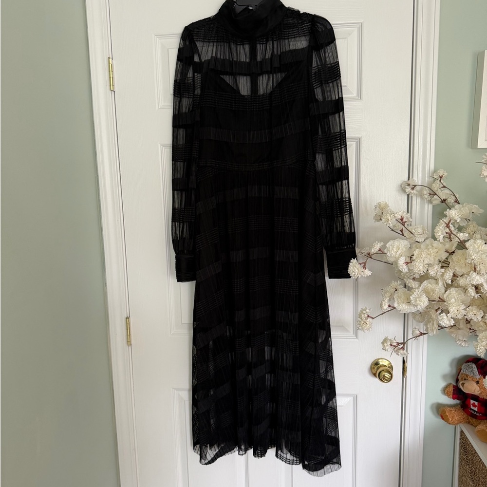 Jewel Badgley Mischka Black Long Sleeve Dress